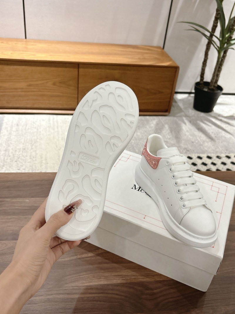 a1exa*der Mcqv*en sneakers